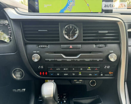 Белый Лексус РХ, объемом двигателя 2 л и пробегом 6 тыс. км за 57500 $, фото 32 на Automoto.ua