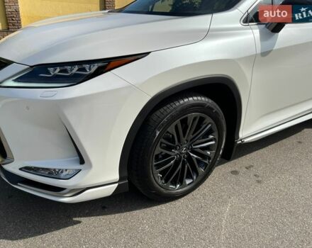 Белый Лексус РХ, объемом двигателя 2 л и пробегом 31 тыс. км за 53900 $, фото 2 на Automoto.ua