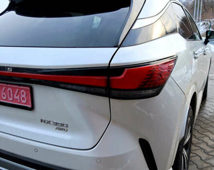 Білий Лексус РХ, об'ємом двигуна 2.4 л та пробігом 71 тис. км за 56500 $, фото 4 на Automoto.ua