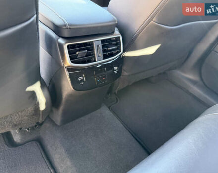 Білий Лексус РХ, об'ємом двигуна 2.4 л та пробігом 52 тис. км за 57000 $, фото 28 на Automoto.ua