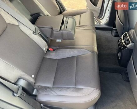 Белый Лексус РХ, объемом двигателя 2.5 л и пробегом 39 тыс. км за 79000 $, фото 63 на Automoto.ua