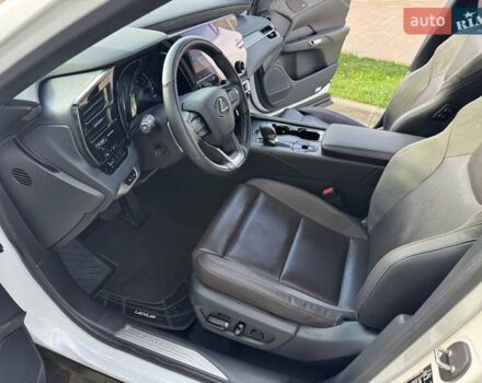 Белый Лексус РХ, объемом двигателя 2.5 л и пробегом 39 тыс. км за 79000 $, фото 30 на Automoto.ua