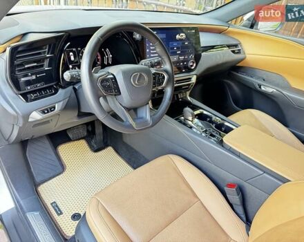 Белый Лексус РХ, объемом двигателя 2.39 л и пробегом 67 тыс. км за 67500 $, фото 15 на Automoto.ua