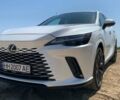 Белый Лексус РХ, объемом двигателя 2.5 л и пробегом 38 тыс. км за 71999 $, фото 3 на Automoto.ua