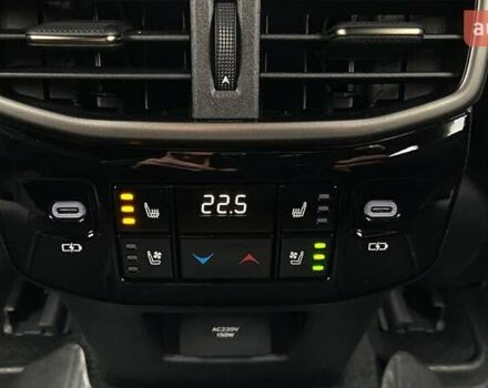 Белый Лексус РХ, объемом двигателя 2.5 л и пробегом 10 тыс. км за 99000 $, фото 21 на Automoto.ua