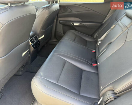 Білий Лексус РХ, об'ємом двигуна 2.4 л та пробігом 52 тис. км за 57000 $, фото 27 на Automoto.ua