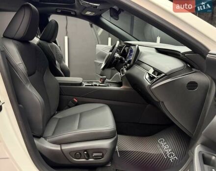 Білий Лексус РХ, об'ємом двигуна 2.4 л та пробігом 3 тис. км за 56900 $, фото 57 на Automoto.ua