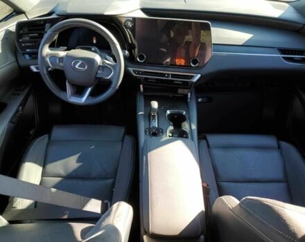 Белый Лексус РХ, объемом двигателя 2.4 л и пробегом 30 тыс. км за 33000 $, фото 7 на Automoto.ua