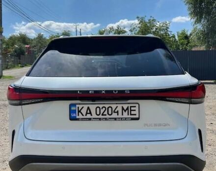 Белый Лексус РХ, объемом двигателя 2.49 л и пробегом 39 тыс. км за 85000 $, фото 1 на Automoto.ua