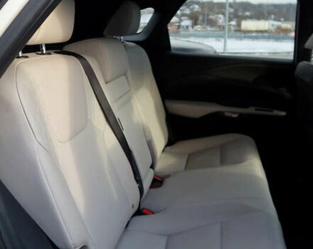 Білий Лексус РХ, об'ємом двигуна 2.4 л та пробігом 71 тис. км за 56500 $, фото 14 на Automoto.ua