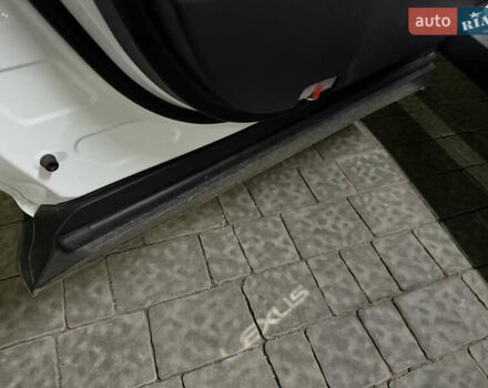 Белый Лексус РХ, объемом двигателя 2.4 л и пробегом 2 тыс. км за 65000 $, фото 33 на Automoto.ua