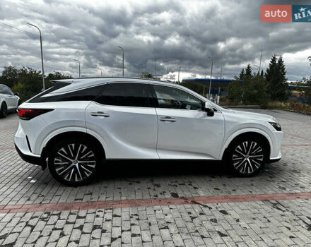 Білий Лексус РХ, об'ємом двигуна 2.4 л та пробігом 15 тис. км за 61500 $, фото 7 на Automoto.ua