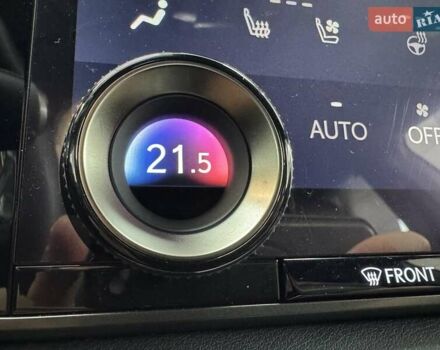 Белый Лексус РХ, объемом двигателя 2.5 л и пробегом 39 тыс. км за 79000 $, фото 95 на Automoto.ua