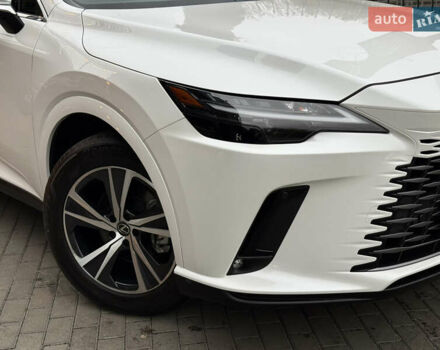 Лексус РХ 2023 у Києві на Automoto.ua Білий Лексус РХ, об'ємом двигуна 2.4 л та пробігом 2 тис. км за 57900 $, фото 3 на Automoto.ua