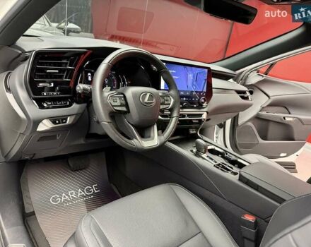 Білий Лексус РХ, об'ємом двигуна 2.4 л та пробігом 3 тис. км за 56900 $, фото 29 на Automoto.ua