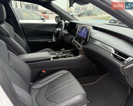 Белый Лексус РХ, объемом двигателя 2.4 л и пробегом 2 тыс. км за 65000 $, фото 24 на Automoto.ua