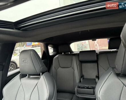 Белый Лексус РХ, объемом двигателя 2.4 л и пробегом 2 тыс. км за 65000 $, фото 15 на Automoto.ua