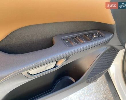 Белый Лексус РХ, объемом двигателя 2.5 л и пробегом 41 тыс. км за 65990 $, фото 15 на Automoto.ua