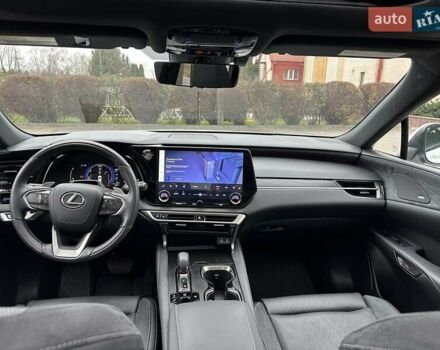Білий Лексус РХ, об'ємом двигуна 2.5 л та пробігом 29 тис. км за 74500 $, фото 41 на Automoto.ua