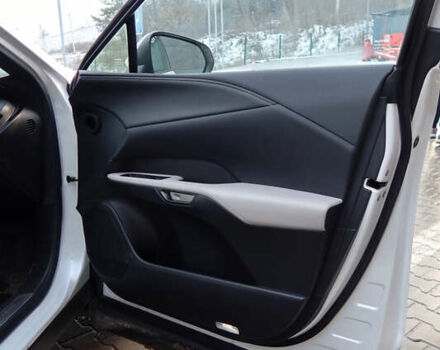 Білий Лексус РХ, об'ємом двигуна 2.4 л та пробігом 71 тис. км за 56500 $, фото 8 на Automoto.ua