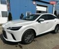 Белый Лексус РХ, объемом двигателя 2.5 л и пробегом 30 тыс. км за 62500 $, фото 1 на Automoto.ua