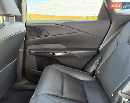 Білий Лексус РХ, об'ємом двигуна 2.4 л та пробігом 52 тис. км за 57000 $, фото 29 на Automoto.ua