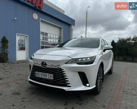 Білий Лексус РХ, об'ємом двигуна 2.4 л та пробігом 15 тис. км за 61500 $, фото 1 на Automoto.ua