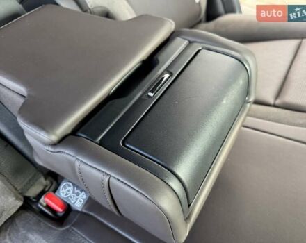 Белый Лексус РХ, объемом двигателя 2.5 л и пробегом 39 тыс. км за 79000 $, фото 62 на Automoto.ua