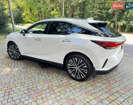 Лексус РХ 2023 в Трускавце на Automoto.ua Белый Лексус РХ, объемом двигателя 2.4 л и пробегом 66 тыс. км за 64800 $, фото 26 на Automoto.ua