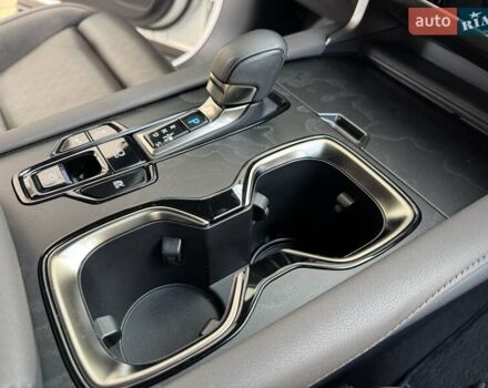 Белый Лексус РХ, объемом двигателя 2.5 л и пробегом 39 тыс. км за 79000 $, фото 70 на Automoto.ua