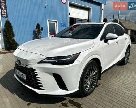 Белый Лексус РХ, объемом двигателя 2.5 л и пробегом 30 тыс. км за 62500 $, фото 2 на Automoto.ua