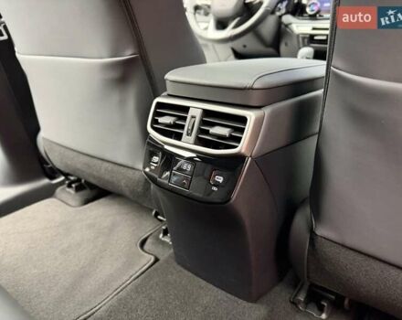 Білий Лексус РХ, об'ємом двигуна 2.4 л та пробігом 3 тис. км за 56900 $, фото 53 на Automoto.ua