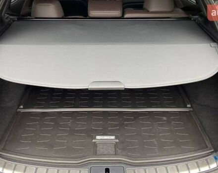 Белый Лексус РХ, объемом двигателя 2.5 л и пробегом 10 тыс. км за 99000 $, фото 9 на Automoto.ua