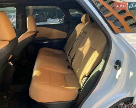 Белый Лексус РХ, объемом двигателя 2.5 л и пробегом 41 тыс. км за 65990 $, фото 16 на Automoto.ua