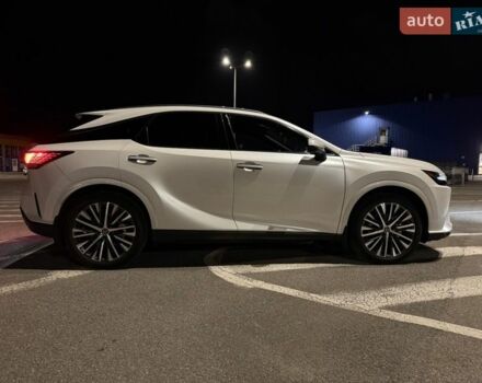 Білий Лексус РХ, об'ємом двигуна 2.49 л та пробігом 6 тис. км за 78400 $, фото 22 на Automoto.ua