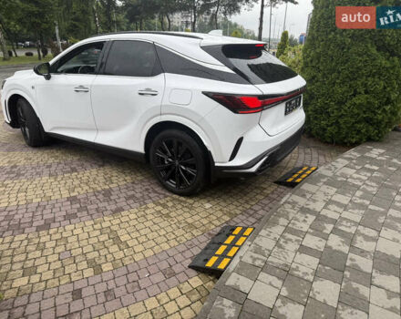 Белый Лексус РХ, объемом двигателя 2.4 л и пробегом 2 тыс. км за 65000 $, фото 6 на Automoto.ua