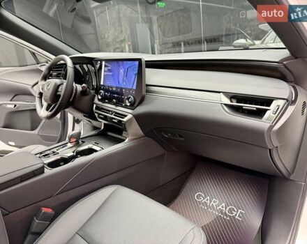 Білий Лексус РХ, об'ємом двигуна 2.4 л та пробігом 3 тис. км за 56900 $, фото 60 на Automoto.ua