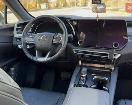 Білий Лексус РХ, об'ємом двигуна 2.4 л та пробігом 52 тис. км за 57000 $, фото 25 на Automoto.ua