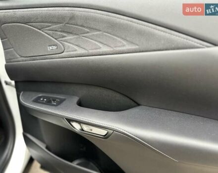 Білий Лексус РХ, об'ємом двигуна 2.5 л та пробігом 29 тис. км за 74500 $, фото 55 на Automoto.ua