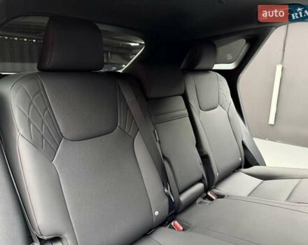 Білий Лексус РХ, об'ємом двигуна 2.4 л та пробігом 3 тис. км за 56900 $, фото 49 на Automoto.ua