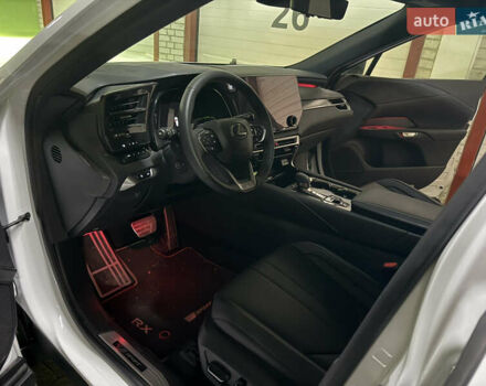 Белый Лексус РХ, объемом двигателя 2.4 л и пробегом 2 тыс. км за 65000 $, фото 32 на Automoto.ua