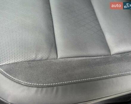 Білий Лексус РХ, об'ємом двигуна 2.5 л та пробігом 29 тис. км за 74500 $, фото 71 на Automoto.ua