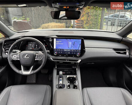 Лексус РХ 2023 у Києві на Automoto.ua Білий Лексус РХ, об'ємом двигуна 2.4 л та пробігом 2 тис. км за 57900 $, фото 15 на Automoto.ua