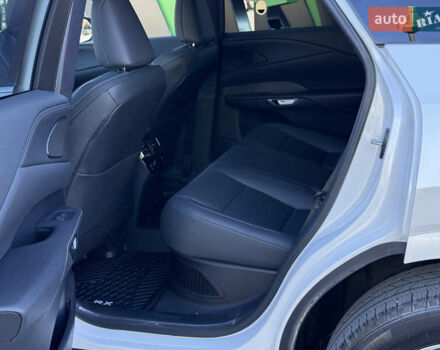 Белый Лексус РХ, объемом двигателя 2.5 л и пробегом 24 тыс. км за 59900 $, фото 12 на Automoto.ua