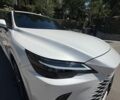 Белый Лексус РХ, объемом двигателя 2.5 л и пробегом 17 тыс. км за 68000 $, фото 3 на Automoto.ua