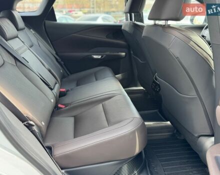 Белый Лексус РХ, объемом двигателя 2.5 л и пробегом 5 тыс. км за 86900 $, фото 24 на Automoto.ua