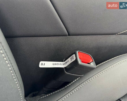 Білий Лексус РХ, об'ємом двигуна 2.4 л та пробігом 6 тис. км за 57500 $, фото 34 на Automoto.ua