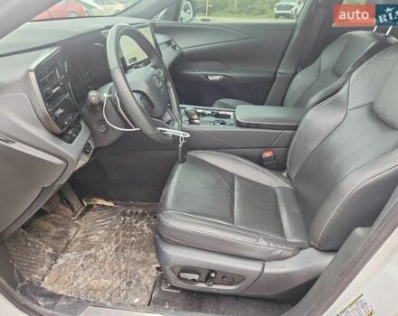 Білий Лексус РХ, об'ємом двигуна 2.5 л та пробігом 58 тис. км за 25000 $, фото 6 на Automoto.ua