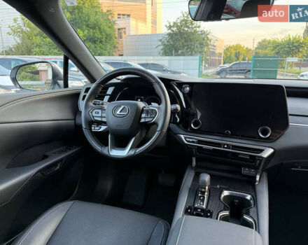 Білий Лексус РХ, об'ємом двигуна 2.4 л та пробігом 5 тис. км за 62000 $, фото 14 на Automoto.ua