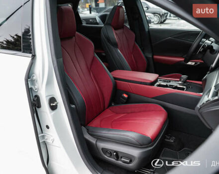 Білий Лексус РХ, об'ємом двигуна 2.4 л та пробігом 43 тис. км за 88000 $, фото 31 на Automoto.ua